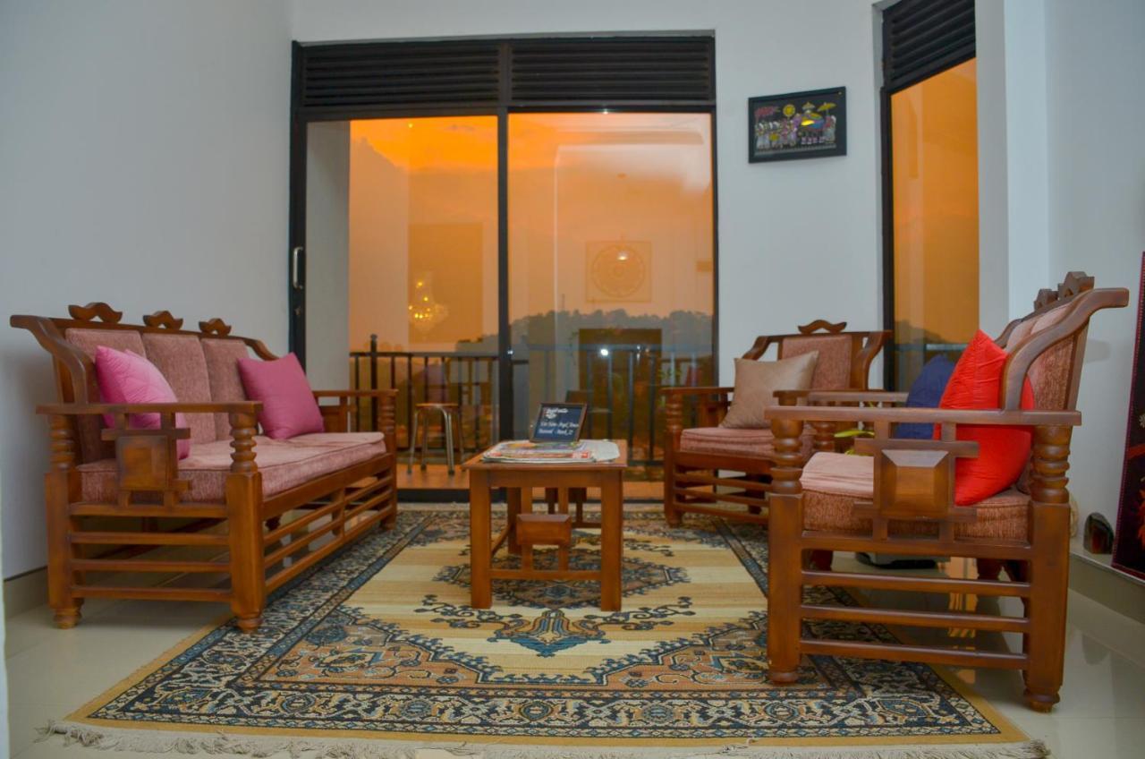 Angel Tower Bed & Breakfast Kandy Exterior photo