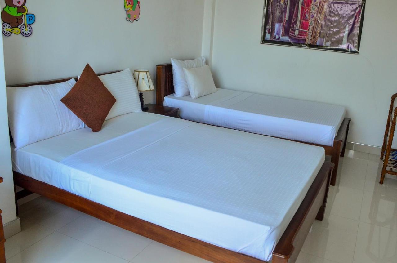 Angel Tower Bed & Breakfast Kandy Exterior photo